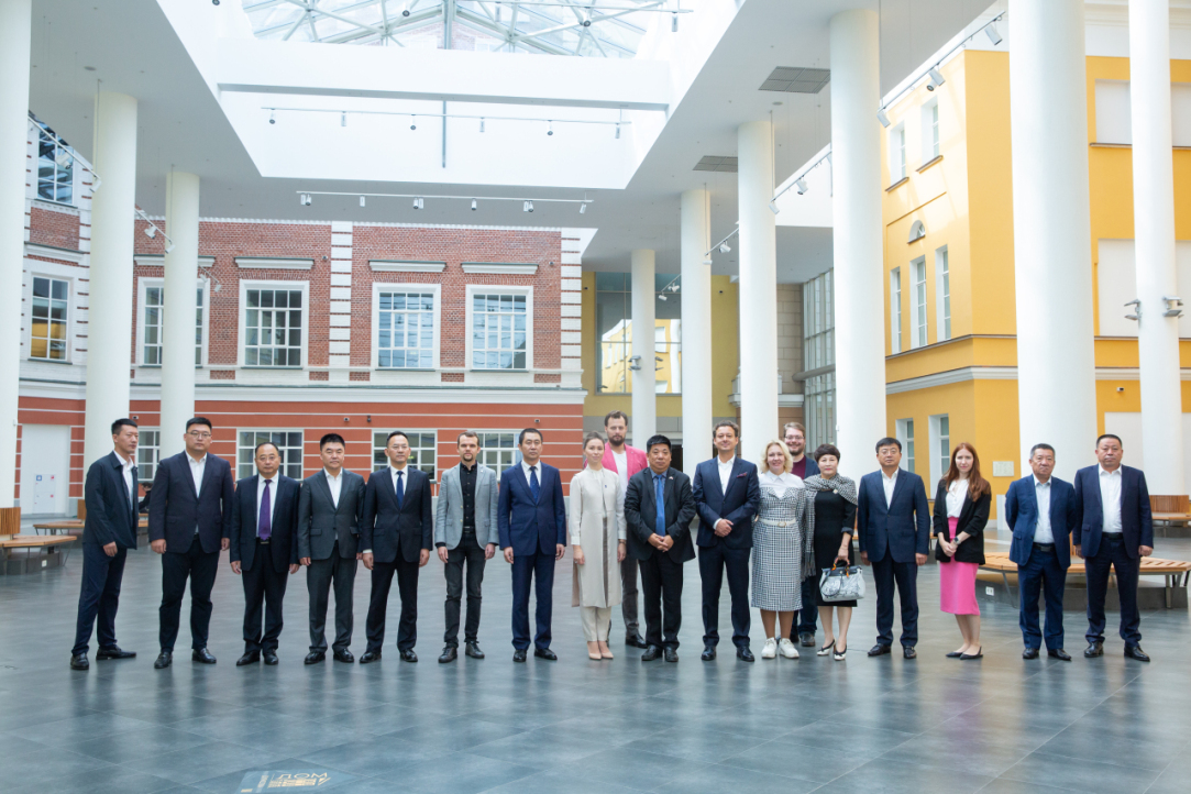 Встреча ФГРР с Гуандунским Союзом по международному научно-техническому сотрудничеству со странами СНГ, правительством города Дунган и представителями компаний