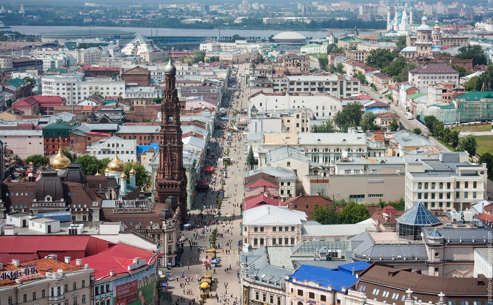 Вид на город с крыши гостиницы «Гранд Казань», Казань